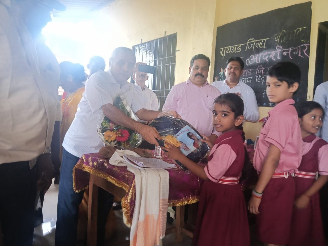 School bag distribution photo 12