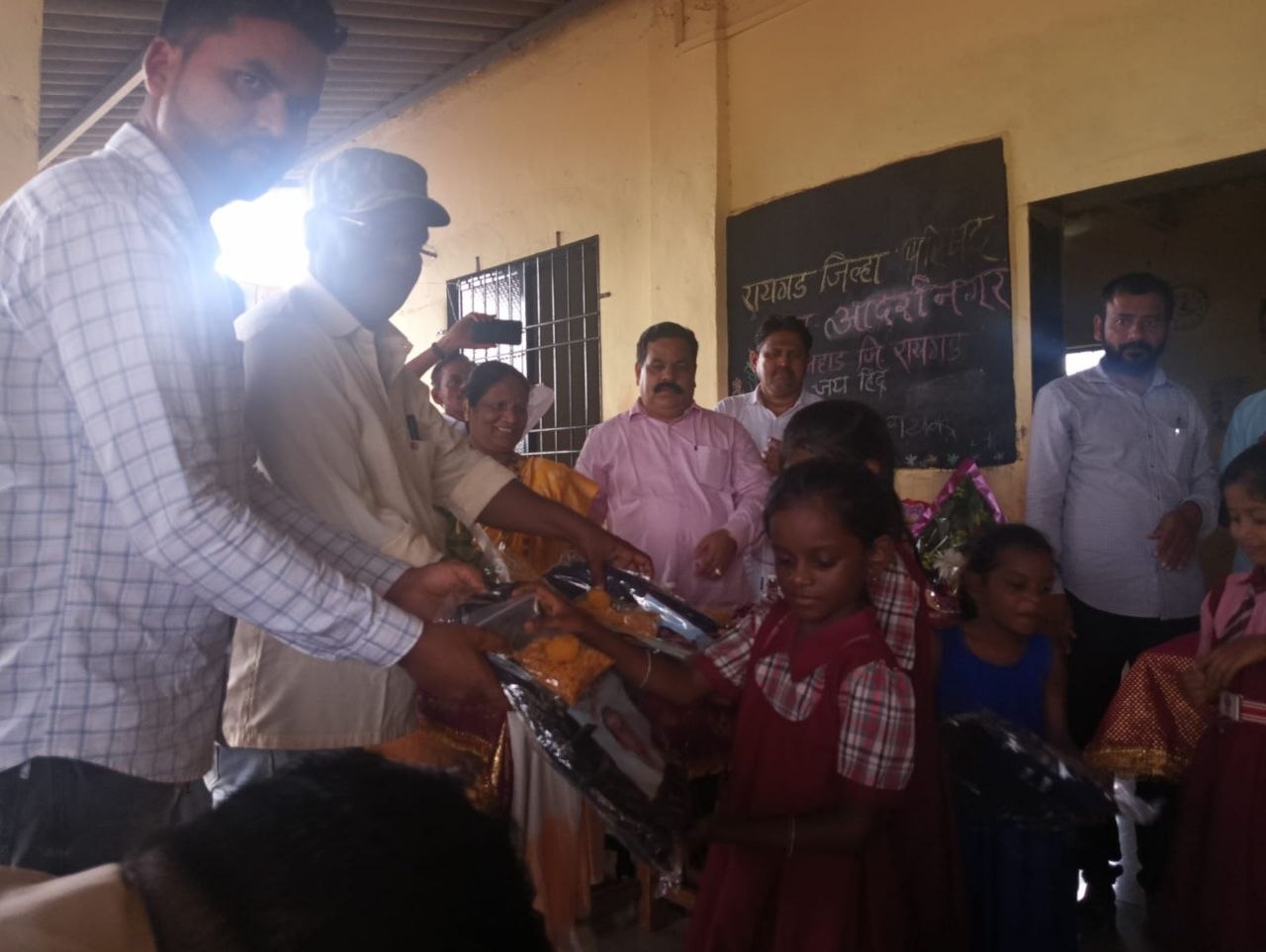 School bag distribution photo 7